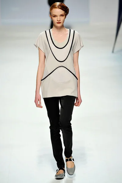 Look 8